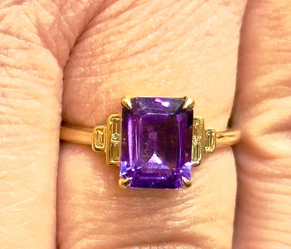 Bague Bague en or 18 carats , améthyste et diamants 58 Facettes