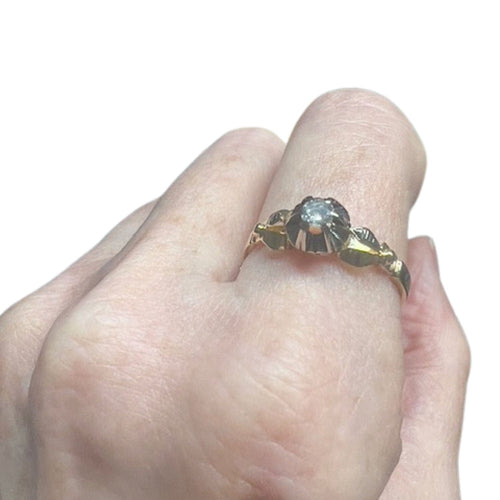 Bague BAGUE ART DÉCO, ÉPOQUE 1930-1935, OR 18 carats ET PLATINE AVEC DIAMANTS 58 Facettes DMAR1
