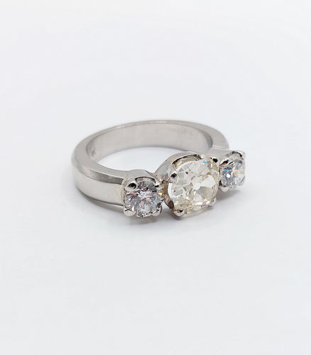 Bague 55 Bague jonc Art déco en platine et diamants (1,30 ct + 0,90 ct) 58 Facettes A06671