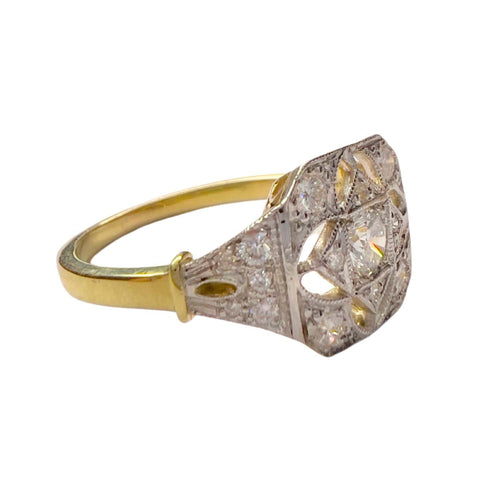 Bague 52 Bague ancienne de style Art déco des années 1930, en or 18 carats et diamants. 58 Facettes Q353B