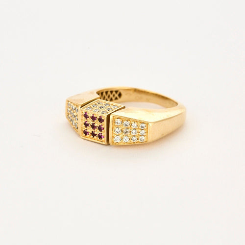 Bague 54 Bague moderne en or jaune, diamants, saphirs, rubis, émeraudes 58 Facettes 250173