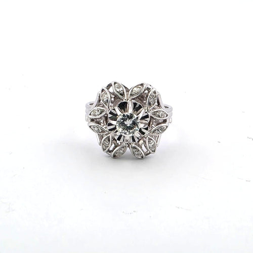 Bague 48 Anello en or blanc 18k et diamants 58 Facettes