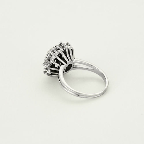 Bague 54 Bague en or blanc, diamants et saphir 58 Facettes 250352