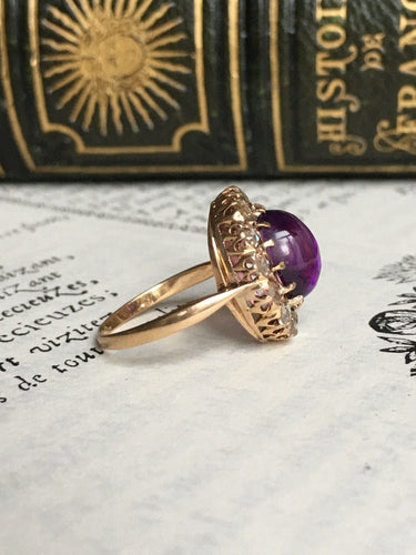 Bague 53 Bague ancienne sertie d’une améthyste cabochon et diamants en or jaune 18k 58 Facettes