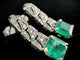 Boucles d'oreilles Paire de boucles d'oreilles pendantes sertie de 6 carats d'émeraudes 58 Facettes