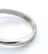 Bague 54 Bague en or blanc avec un diamant ovale au centre et des diamants brillants tout autour. 58 Facettes