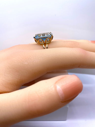 Bague 54 Bague en or jaune 18 carats et aigue marine 58 Facettes AB518