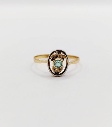 Bague 51 Petite bague Art Nouveau or jaune et pierre verte (circa 1910) 58 Facettes A06017