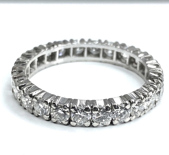 Bague 55 Alliance en or blanc ornée de 24 diamants 58 Facettes AB315