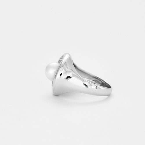 Bague 56 Bague diamants et perle 58 Facettes 2551