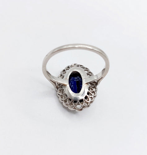 Bague 56.5 Bague marguerite antique, Platine, saphir synthétique et diamants taille roses (circa 1910) pompadour 58 Facettes A05897