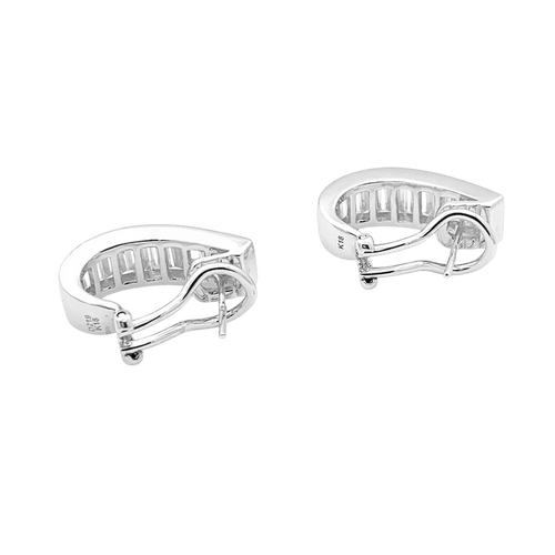 Boucles d'oreilles Boucles d'oreilles en or blanc et diamants baguette. 58 Facettes 34746