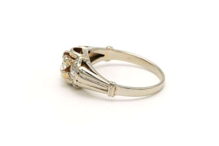 Bague 56 Bague Art Déco en or blanc sertie de diamants 58 Facettes 19785