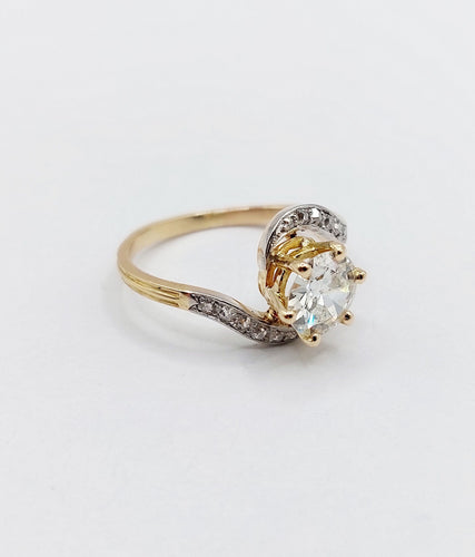 Bague 54.5 Bague tourbillon antique en or 18k et platine, diamant taille ancienne 1,35 ct 58 Facettes A06442