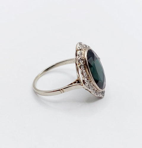 Bague 50 Bague pompadour art déco en platine, saphir 4,30 carats et diamants tailles anciennes 58 Facettes A06672