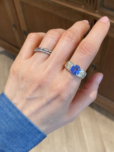 Bague 58 Bague en or jaune 18k sertie d'un saphir de Ceylan non chauffé 58 Facettes