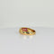 Bague Bague en or jaune ornée de rubis et de diamants à facettes carrées 58 Facettes 2511004