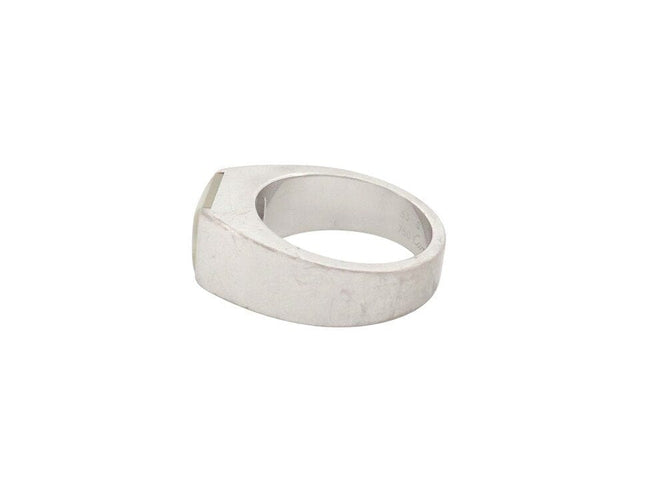 Bague 53 bague CARTIER tank en or blanc 18k 13.6 gr sertie pierre de lune 58 Facettes 268700
