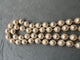 Collier Collier choker 55 perles de culture fermoir or jaune dans une perle 58 Facettes