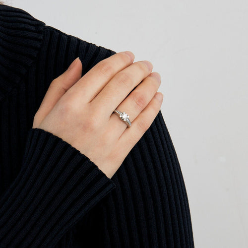 Bague Bague en platine avec diamants 58 Facettes 240233