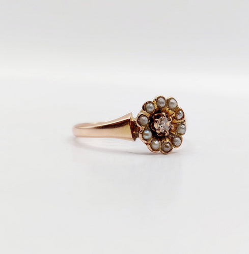 Bague 51.5 Bague marguerite or rose, diamant et perles (circa 1900) 58 Facettes A06283