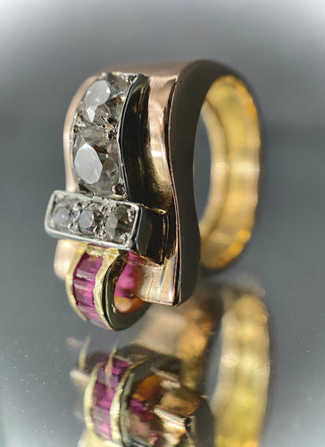Bague 52.5 Bague modèle Tank asymétrique d'époque 1930/40 3 ors rubis diamants 58 Facettes