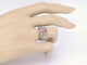 Bague 54 Bague en or jaune sertie de diamants et d'une pierre précieuse 58 Facettes 2241