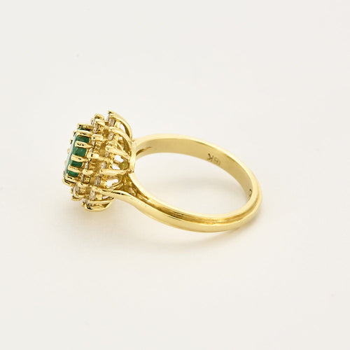 Bague 53,5 Bague marguerite en or jaune, émeraude et diamants 58 Facettes FON2276