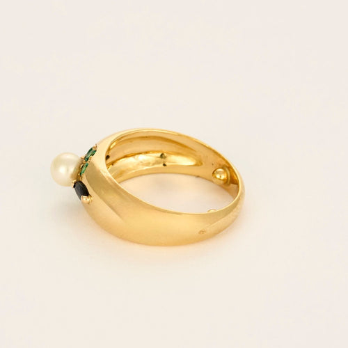 Bague en Or jaune, émeraudes, saphir et perle
