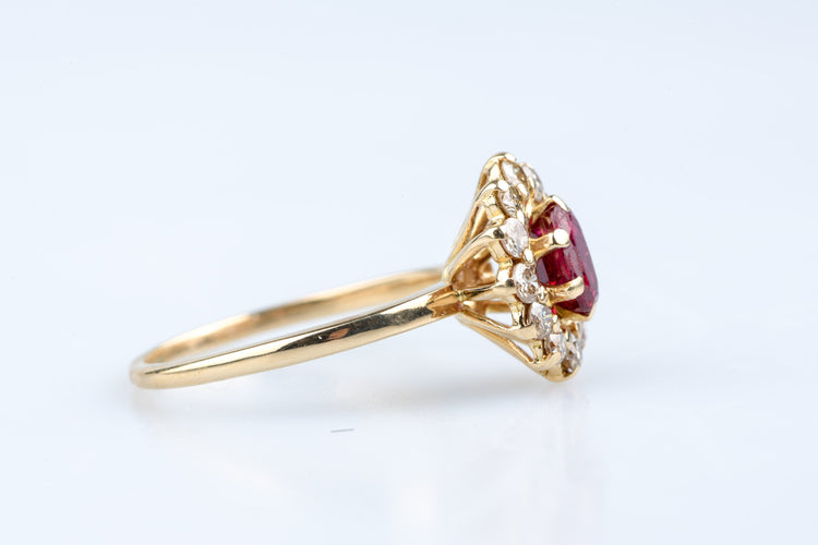 Bague 56 Bague or jaune, rubis et diamants  – 1,09 ct de rubis & 0,25 ct de diamants 58 Facettes BG-1400055-107
