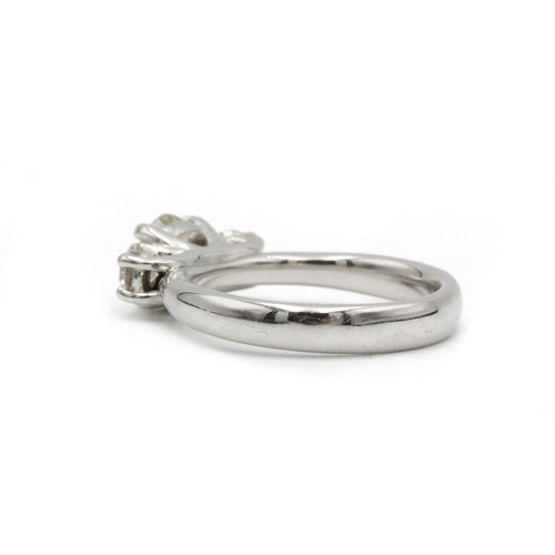 Bague 55 Bague Trilogie - Or blanc et diamants 58 Facettes 1082