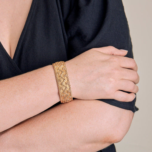 Bracelet Bracelet ruban souple en or jaune , maille polonaise 58 Facettes NAR0136
