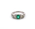 Bague Bague en platine avec émeraude centrale et diamants latéraux 58 Facettes