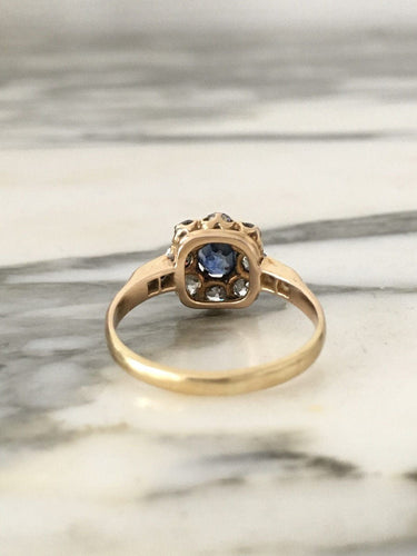 Bague 54 Bague ancienne en or 18K sertie d’un saphir et diamants 58 Facettes