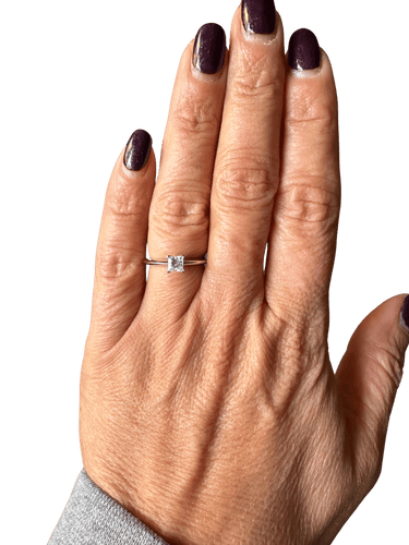 Bague Tiffany And Co - Bague en platine - Diamant taille princesse 58 Facettes 1.0000086/1