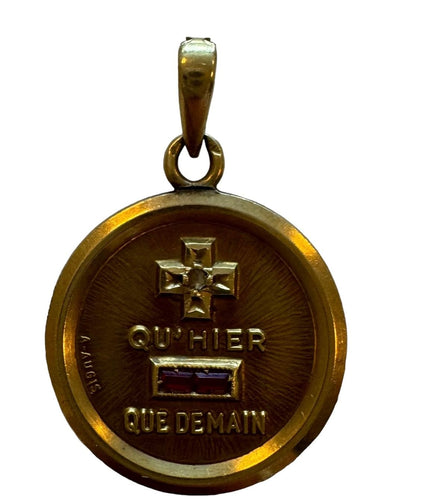 Pendentif AUGIS - Médaille or jaune  + Qu’hier Que demain 58 Facettes