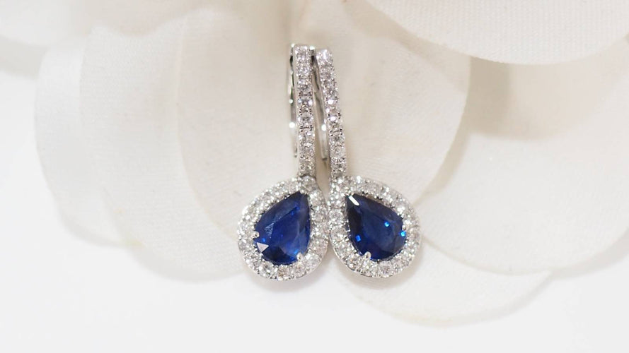 Boucles d'oreilles Boucles d'oreilles de luxe en or blanc, saphirs de Ceylan et diamants 58 Facettes 32078