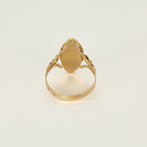 Bague 51,5 Bague en or jaune à motif de vierge à l'enfant émaillée 58 Facettes MON0593