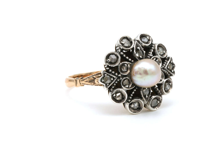 Bague 63 Bague Napoléon III en or jaune et argent, perle et diamants 58 Facettes B496