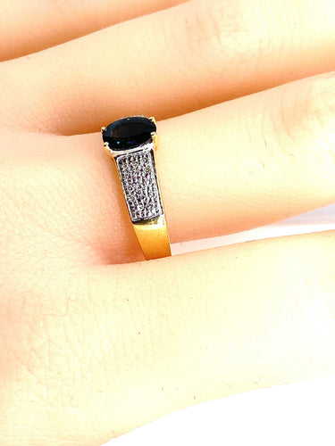 Bague 59 Bague jonc bandeau en or jaune 18 carats, saphir et 28 diamants 58 Facettes AB374