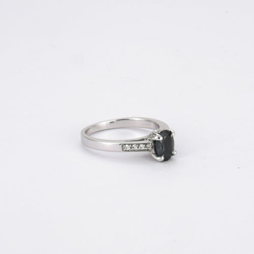 Bague 52 Bague Saphir ovale Diamants 58 Facettes