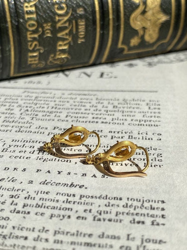 Boucles d'oreilles Boucles d'oreilles anciennes en or jaune 18k 58 Facettes