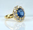 Bague 50 Bague marguerite en or jaune 18 carats, saphir 3,50 carats et diamants 58 Facettes AB548