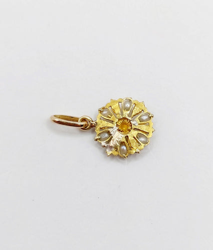 Pendentif Pendentif fleur antique en or 18k et perles (circa 1900) 58 Facettes A06540