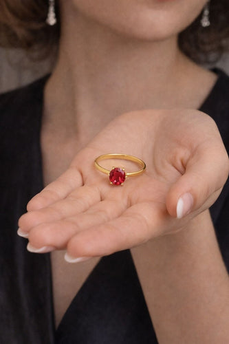 Bague 53 Solitaire en or jaune avec rubellite taille coussin rond 58 Facettes 50350