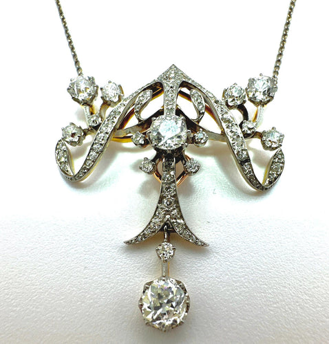 Pendentif Pendentif diamant antique de style Art Nouveau en or. 58 Facettes 50371