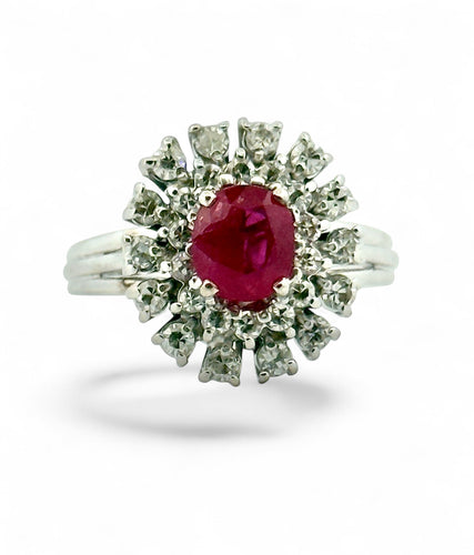Bague 52 Bague en or blanc diamants et rubis 58 Facettes
