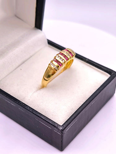 Bague 58.5 Bague jarretière or ornée de rubis et diamants 58 Facettes