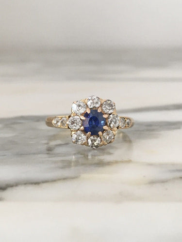 Bague 54 Bague ancienne en or 18K sertie d’un saphir et diamants 58 Facettes