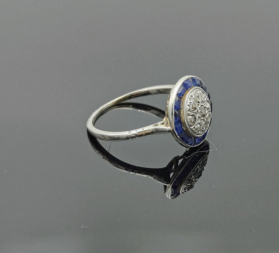 Bague 54 Bague art deco en platine ornée de saphirs et diamants 58 Facettes
